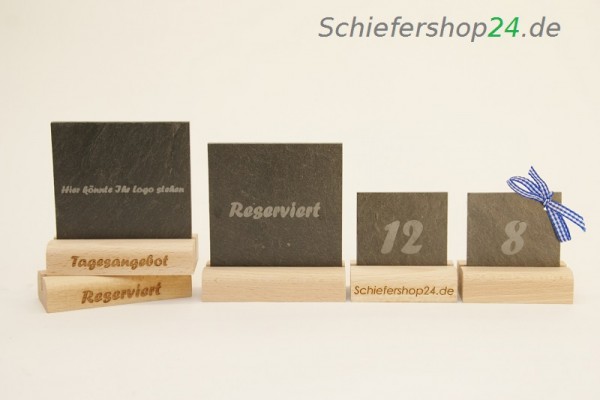 Schiefertafel mit Holzsockel